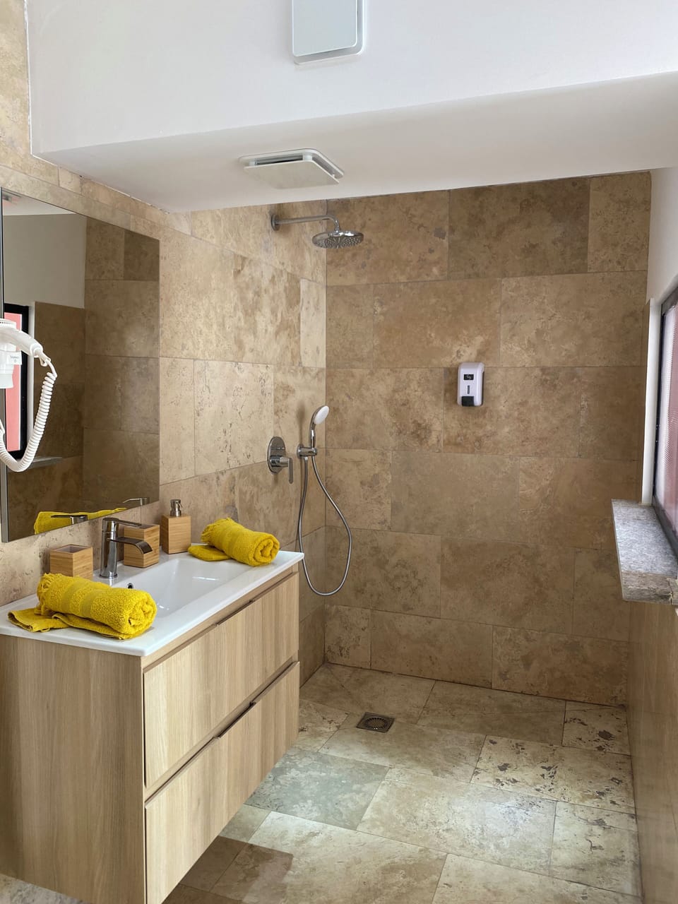 Comfort Room | Bathroom | Shower, hair dryer, towels, soap