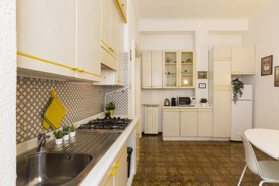 Apartment | Private kitchen | Full-size fridge, oven, stovetop, espresso maker