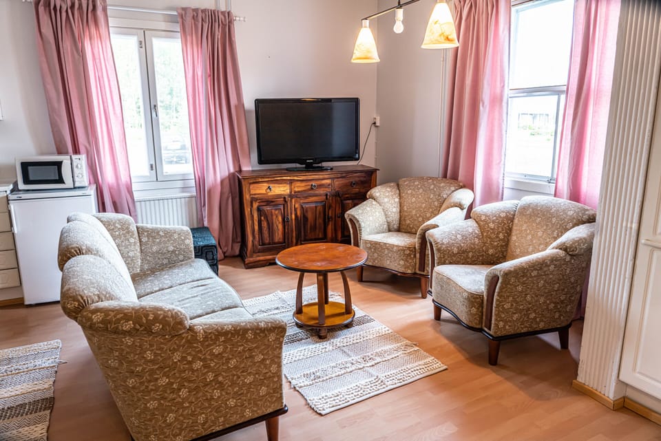 Apartment, 2 Bedrooms, Kitchen | Living area