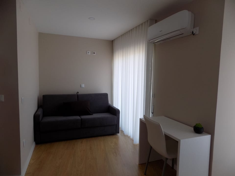 Family Suite, Balcony | Desk, soundproofing, free cribs/infant beds, free WiFi