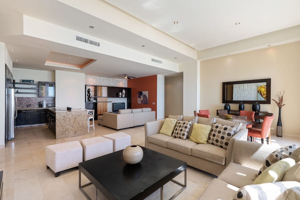 Panoramic Condo, 4 Bedrooms | Living area | Flat-screen TV, DVD player