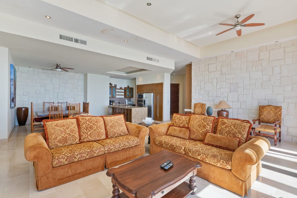 Panoramic Condo, 4 Bedrooms | Living area | Flat-screen TV, DVD player