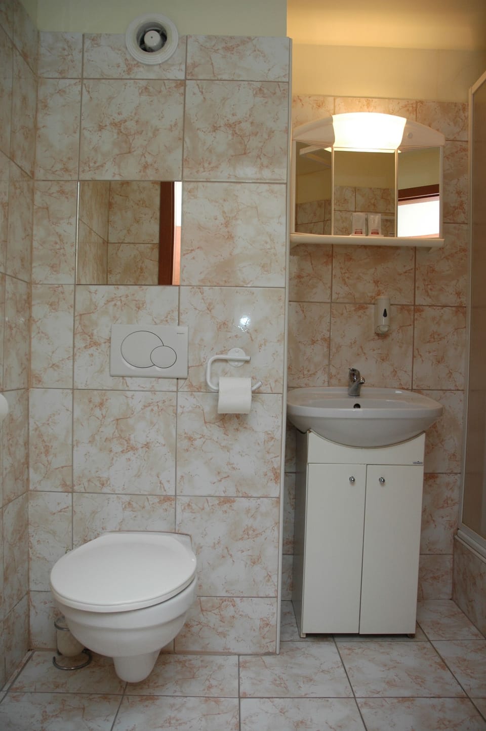 In-room safe, desk, iron/ironing board, free WiFi