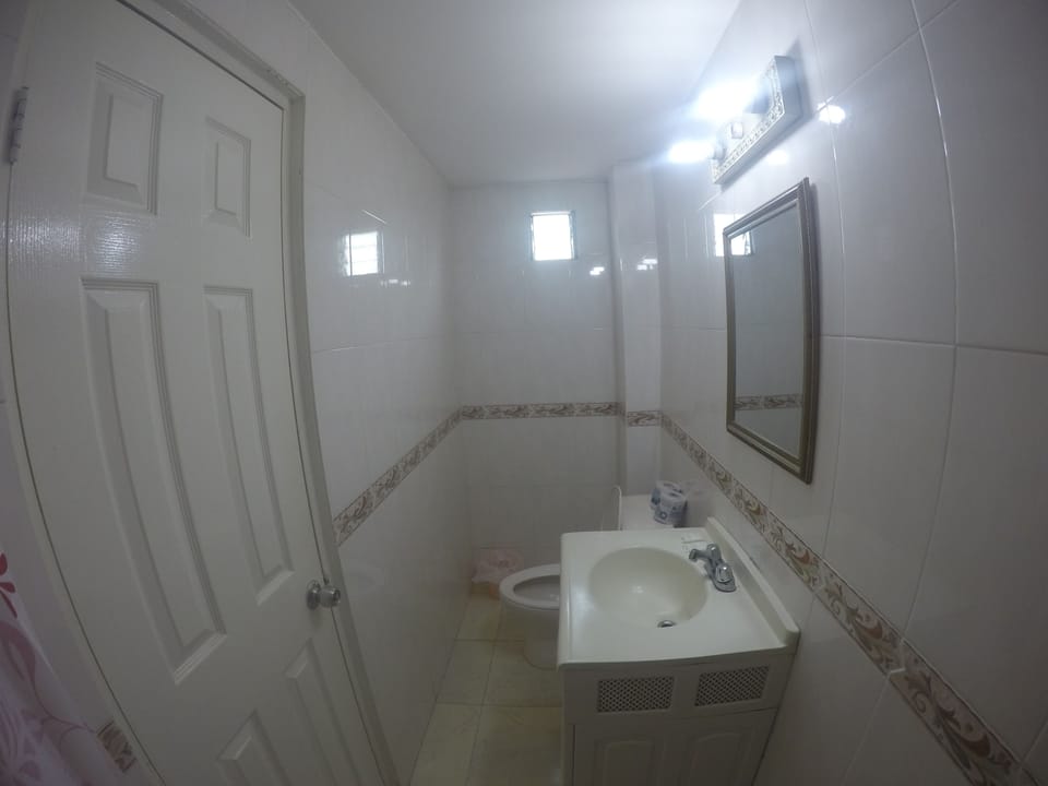 Shower, towels