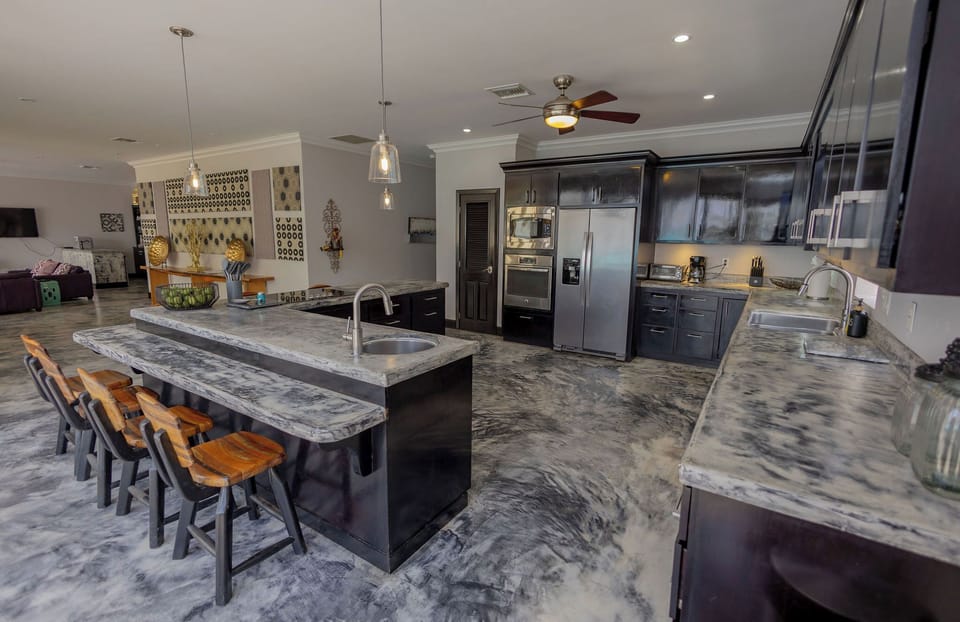 Additional view of kitchen
