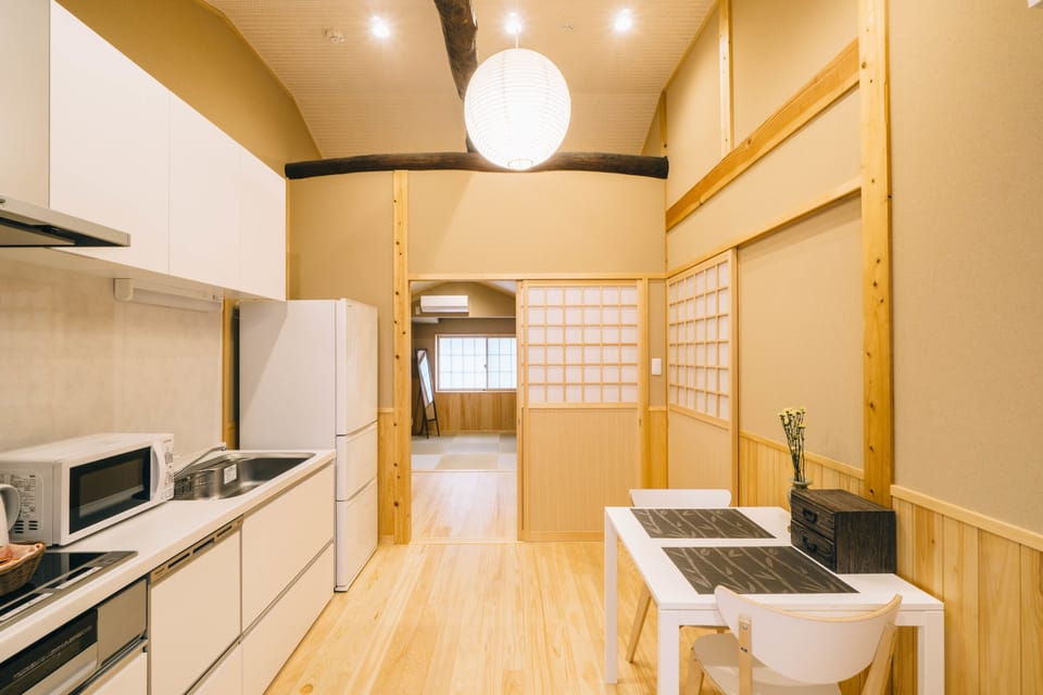 Private Vacation Home | Living room | Flat-screen TV