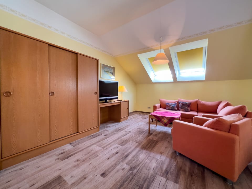 Family Room | Living area | Flat-screen TV