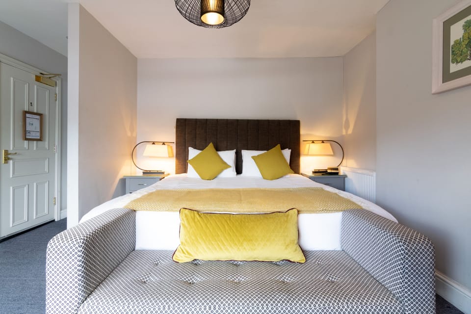 Double Room | In-room safe, desk, iron/ironing board, free WiFi