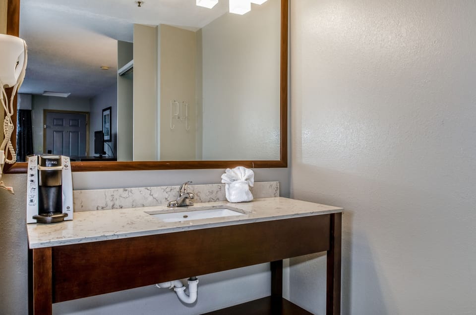 Bathroom sink