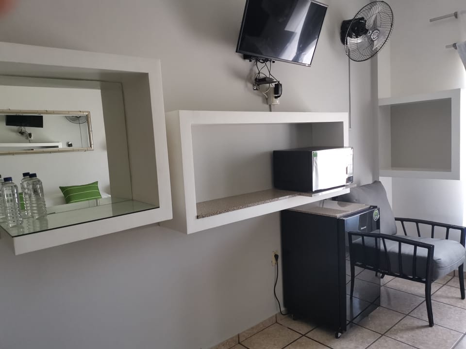 Single Room | Private kitchenette