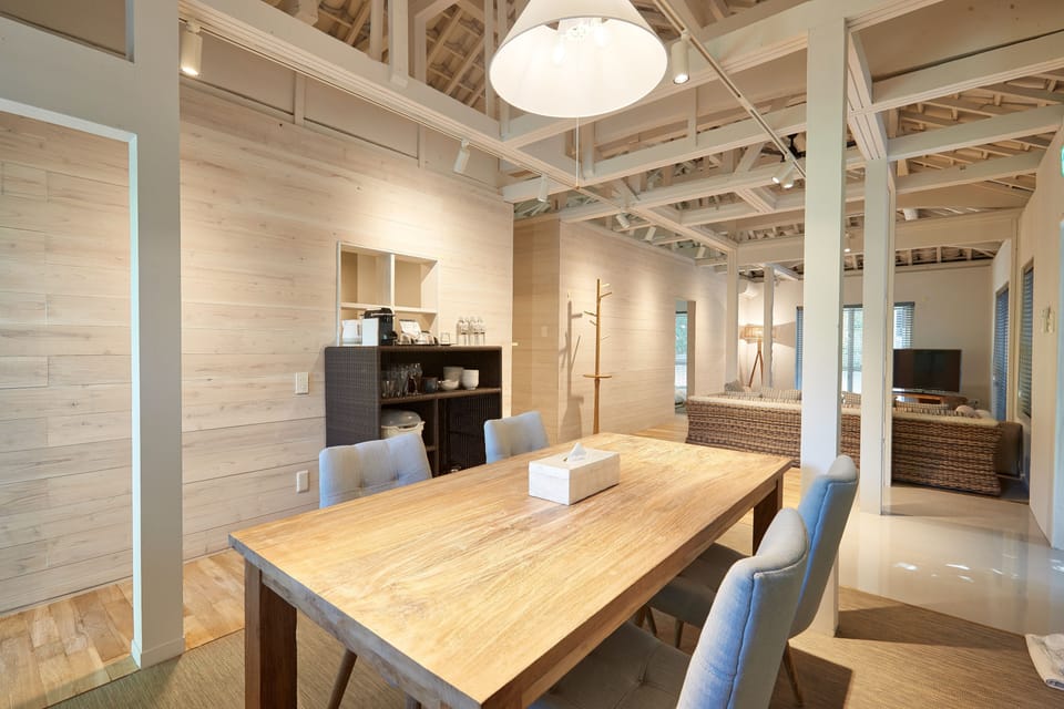Villa | In-room dining