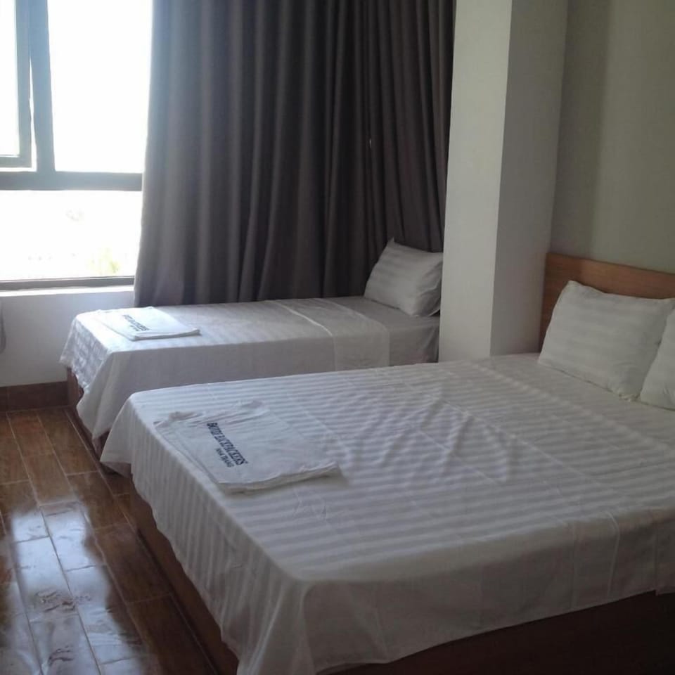 In-room safe, free WiFi, bed sheets