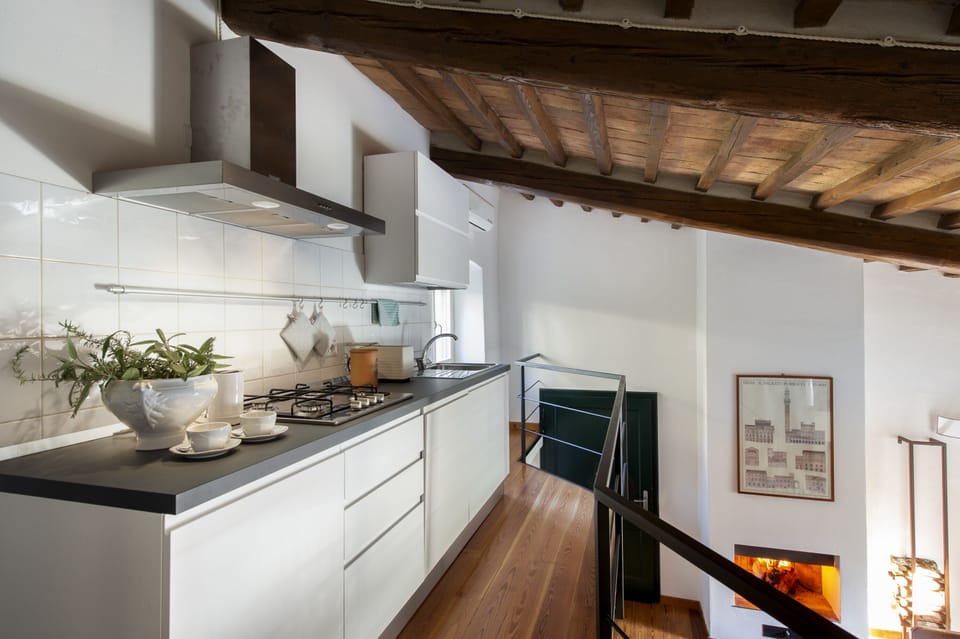 Deluxe Apartment | Private kitchen | Espresso maker, coffee/tea maker, electric kettle