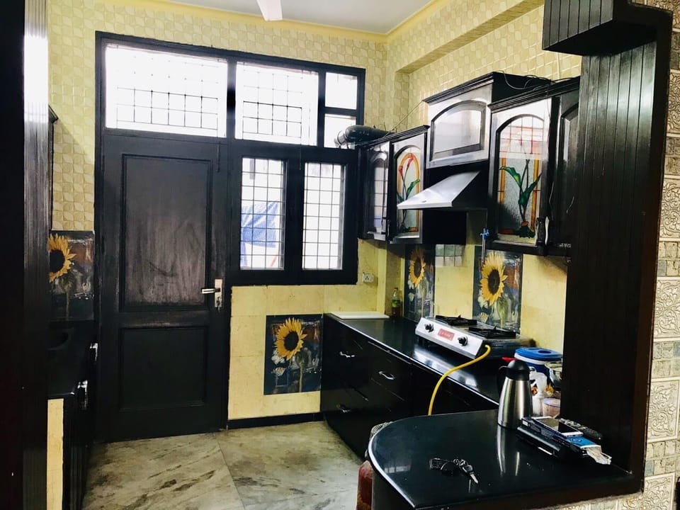 Fridge, microwave, coffee/tea maker
