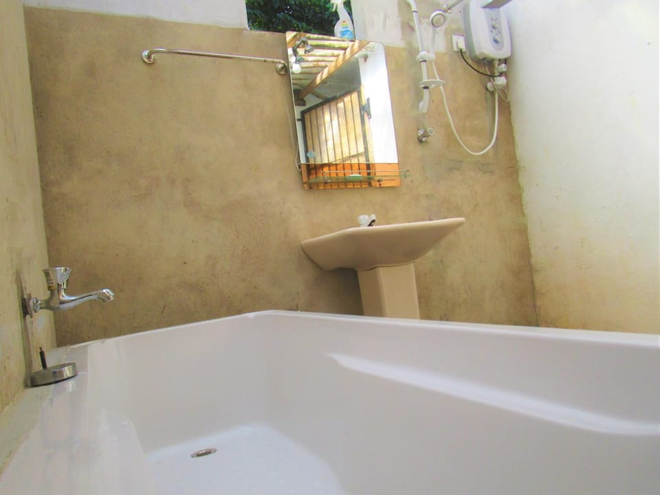 Green herbal Ayurvedic Eco-Lodge Hotel in Southern Province