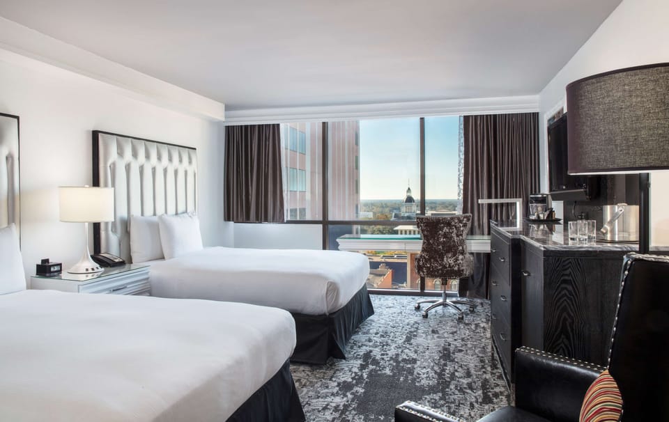 Premium bedding, in-room safe, desk, iron/ironing board