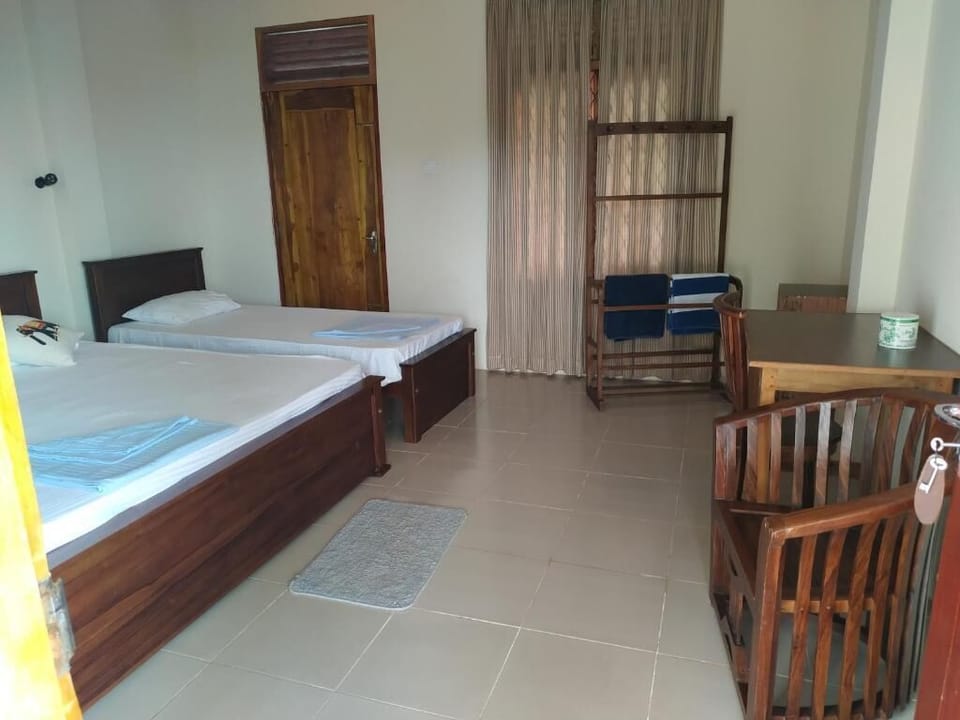 In-room safe, desk, free WiFi