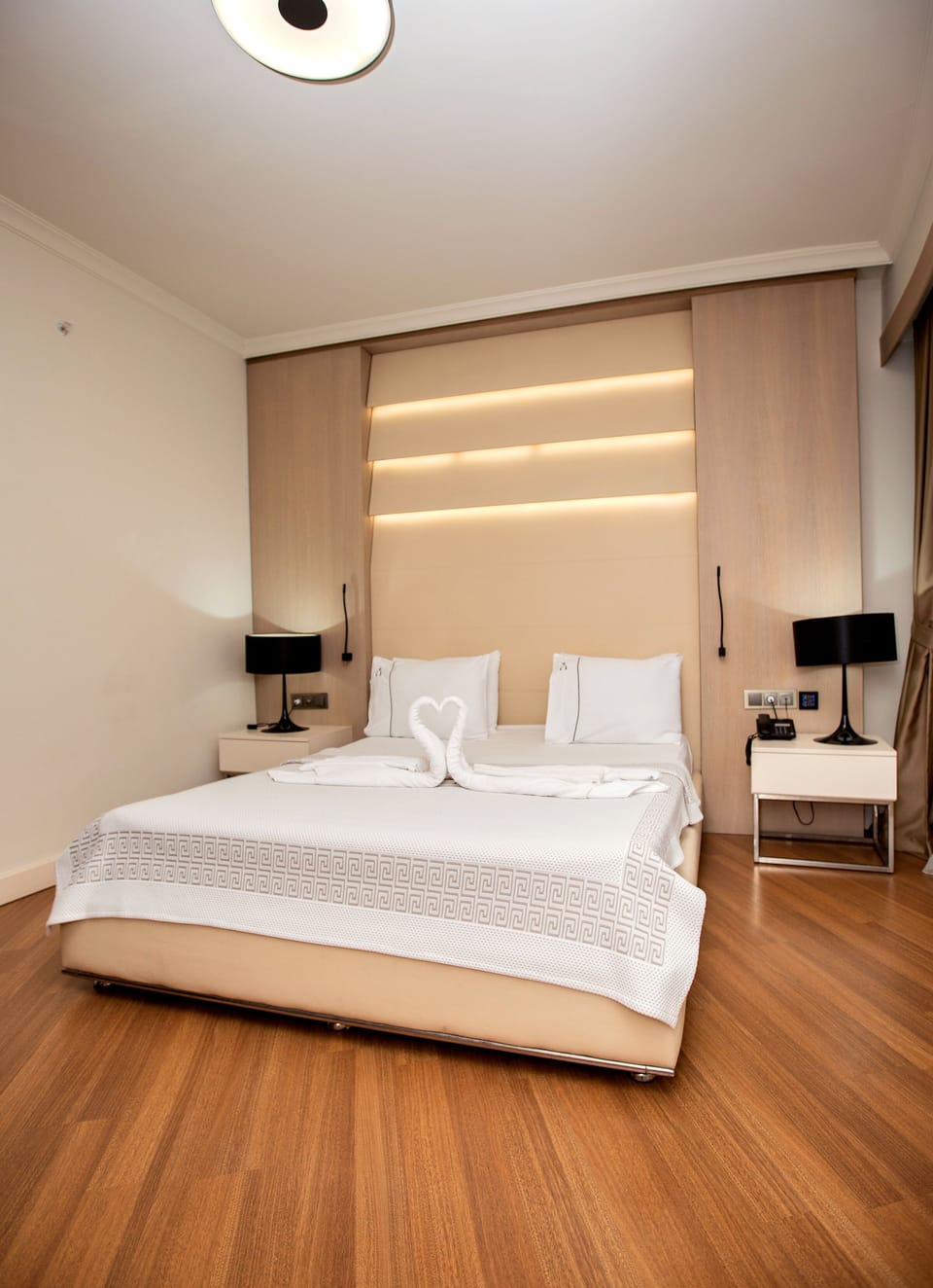 Minibar, in-room safe, free WiFi, bed sheets