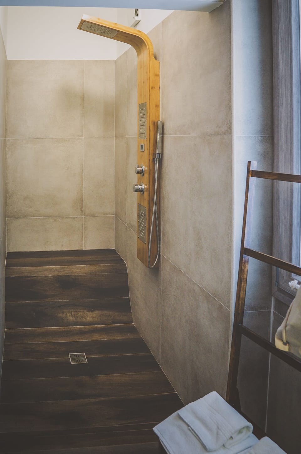 Comfort Room | Bathroom shower