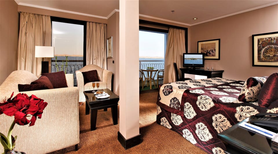 Minibar, in-room safe, individually furnished, desk