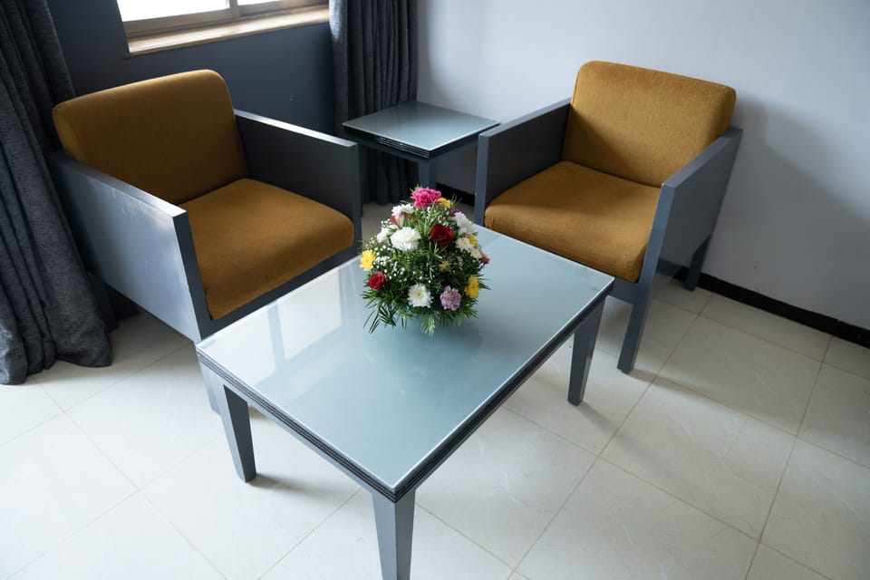 Superior Pool View Room | Minibar, in-room safe, desk, blackout drapes