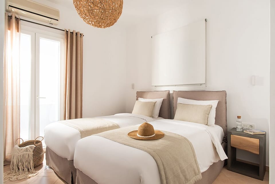 Villa Del Mar | 2 bedrooms, desk, soundproofing, free cribs/infant beds