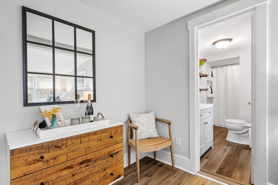 Premium Double Room Single Use | Bathroom | Designer toiletries, hair dryer, bathrobes, towels