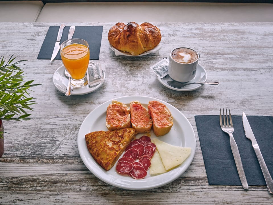 Breakfast meal