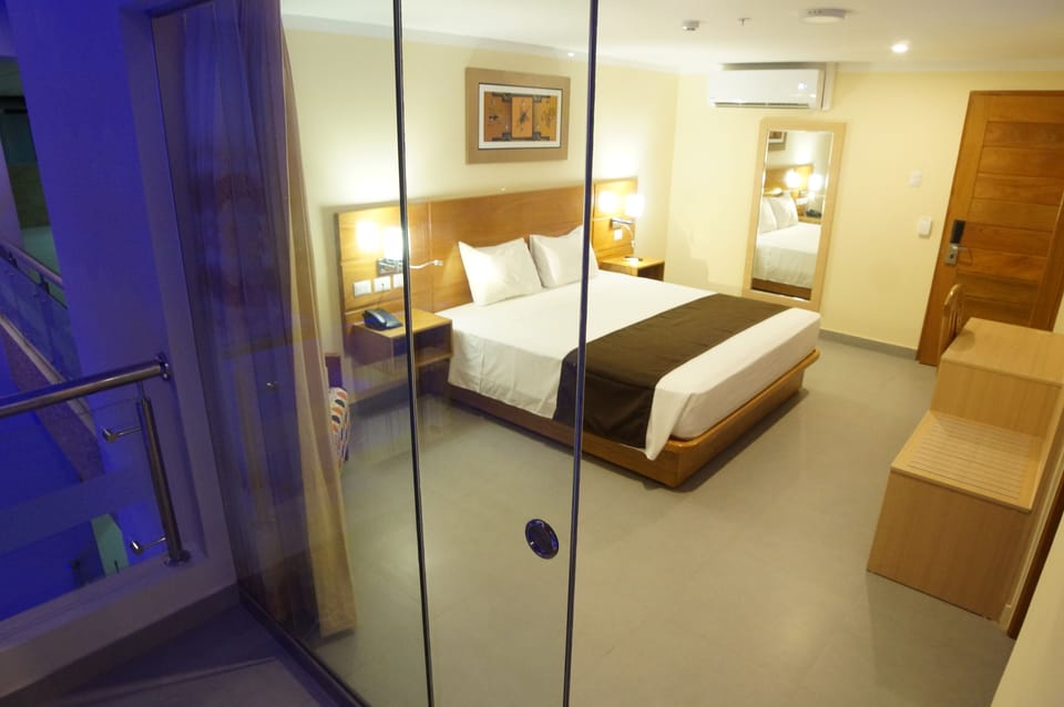Minibar, in-room safe, desk, soundproofing