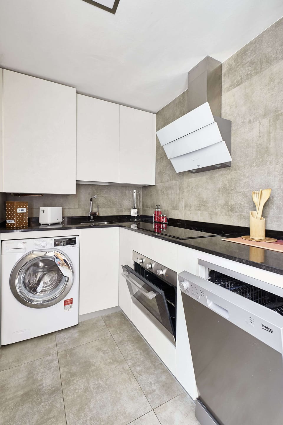 Kitchen or kitchenette