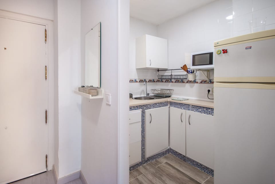 Enjoy the kitchen of this apartment in Benalmádena