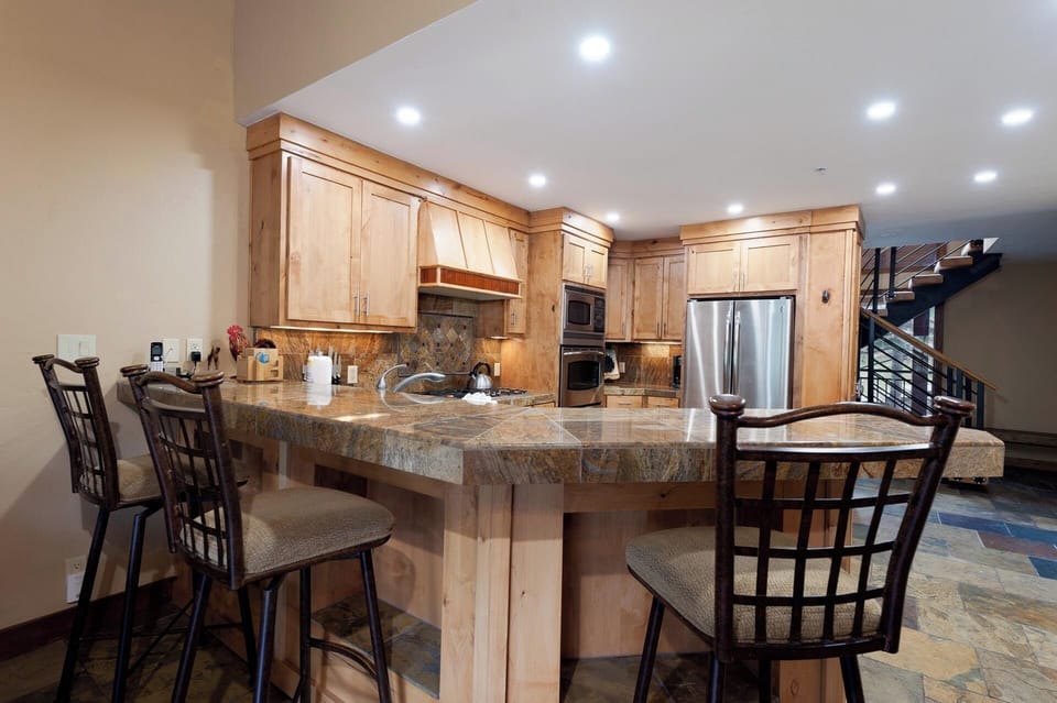 Full Stocked Kitchen