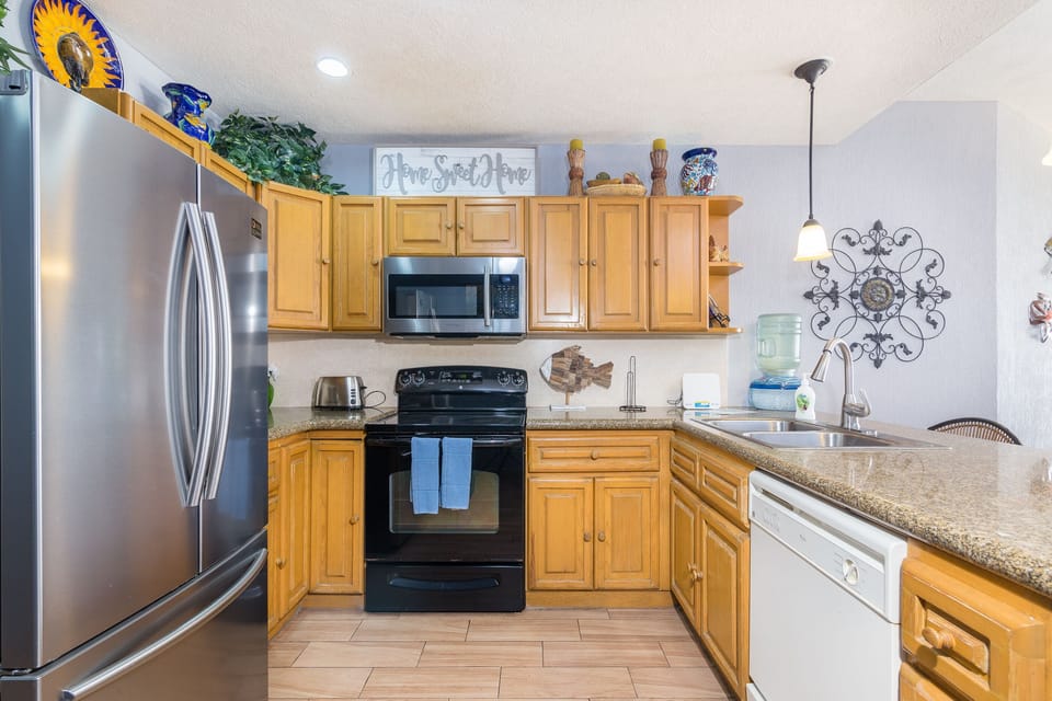 Kitchen is ready to go... Just Bring the Groceries 