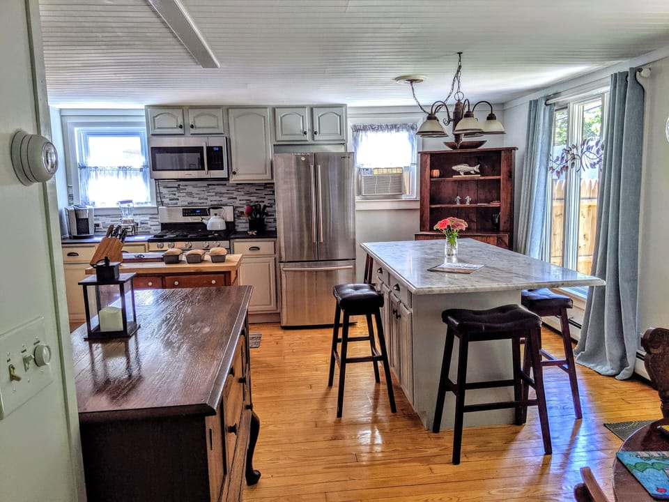 Country Kitchen with fun island for meals and games