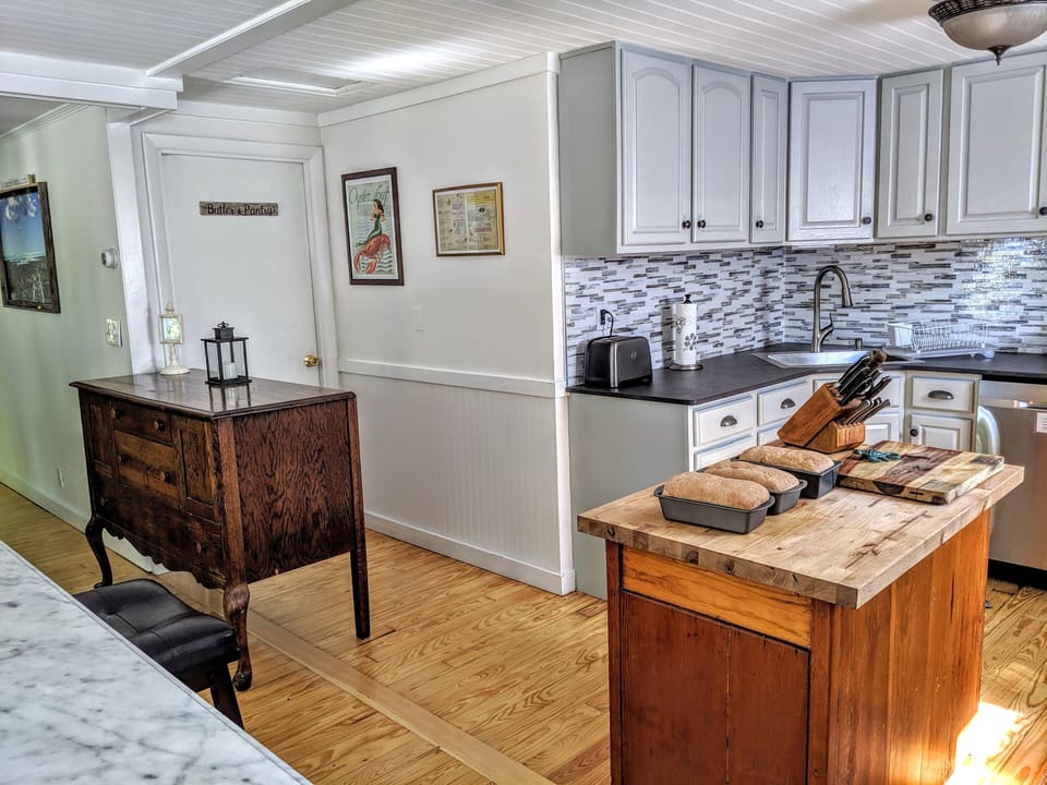 Newly renovated country kitchen