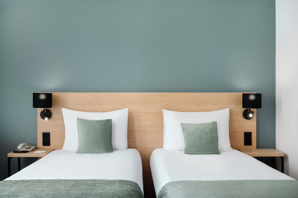 Hypo-allergenic bedding, minibar, in-room safe, desk