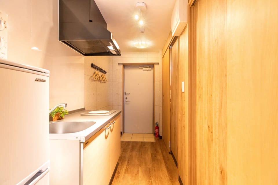 Basic Double Room | Private kitchenette | Fridge, microwave, stovetop, electric kettle