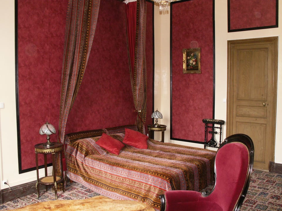 Family Suite, 2 Bedrooms, Non Smoking | 1 bedroom, minibar, individually decorated, individually furnished