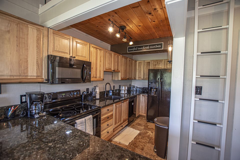 Saint Francis 53 Kitchen - Saint Francis 53 Kitchen