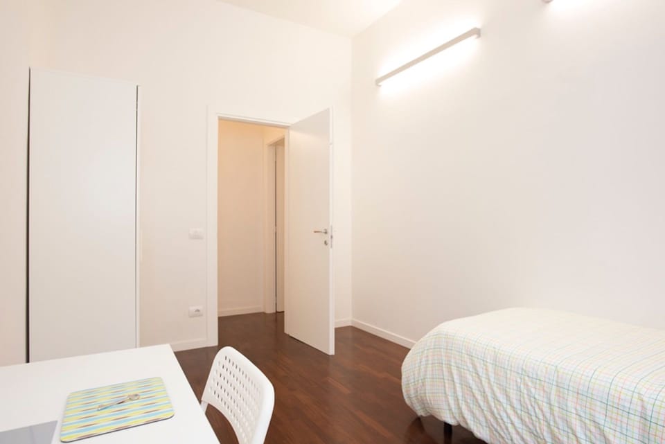 Basic Apartment, 4 Bedrooms | 1 bedroom, desk, iron/ironing board, cribs/infant beds