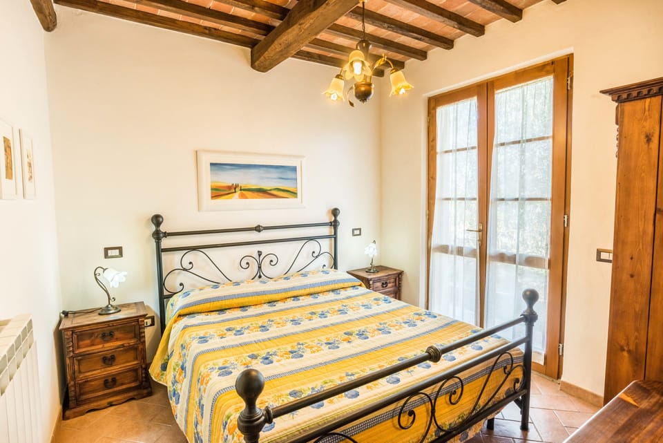 Classic Apartment, 2 Bedrooms | 1 bedroom, Frette Italian sheets, premium bedding, minibar