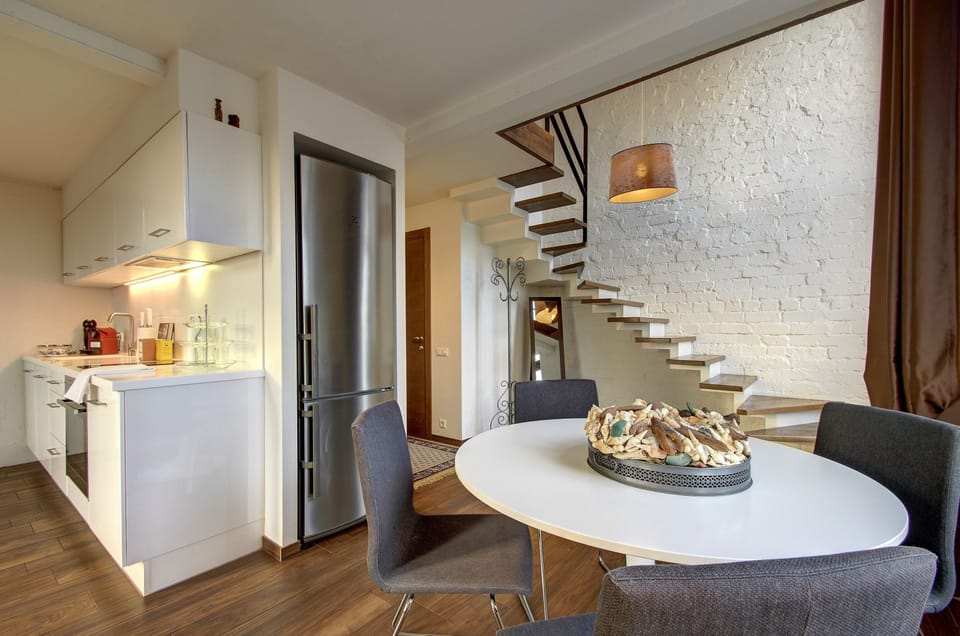 Business Loft 65 | In-room dining