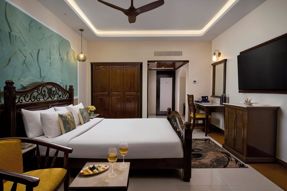 Superior Room, 1 Double Bed | Egyptian cotton sheets, premium bedding, Select Comfort beds, minibar