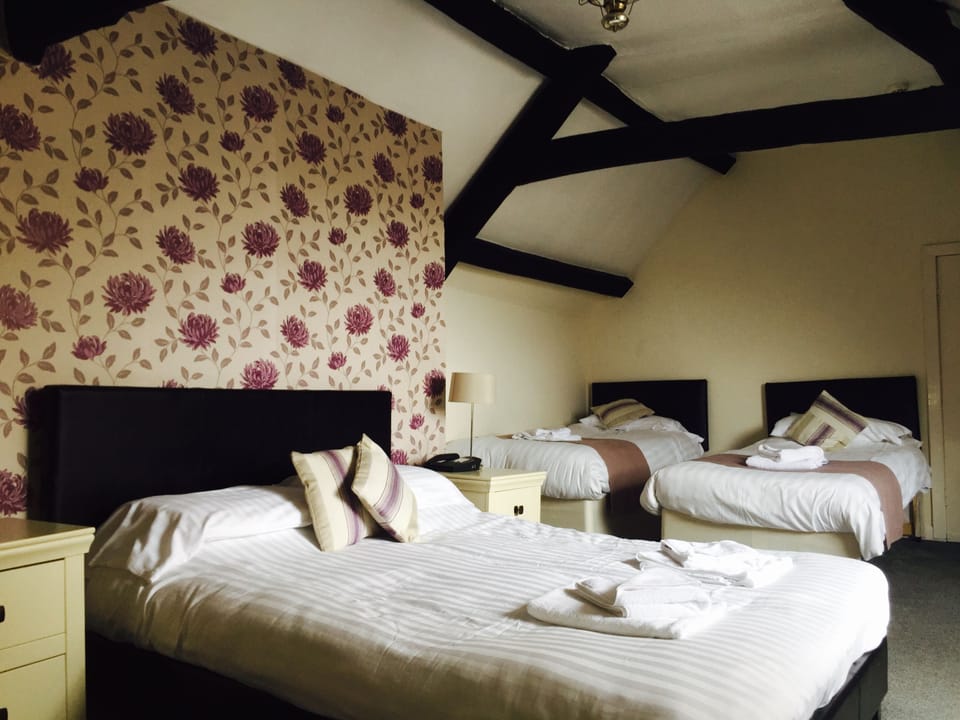 Desk, iron/ironing board, free WiFi, bed sheets