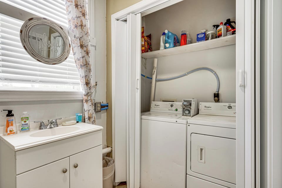 Washer & Dryer