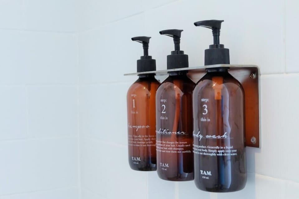 Bathroom amenities