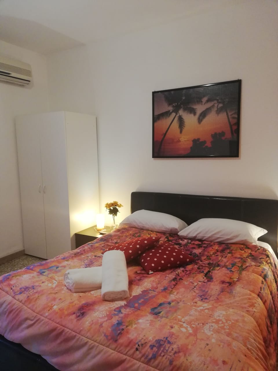 Standard Double Room, 1 Double Bed, Shared Bathroom, City View | Down comforters, minibar, desk, laptop workspace