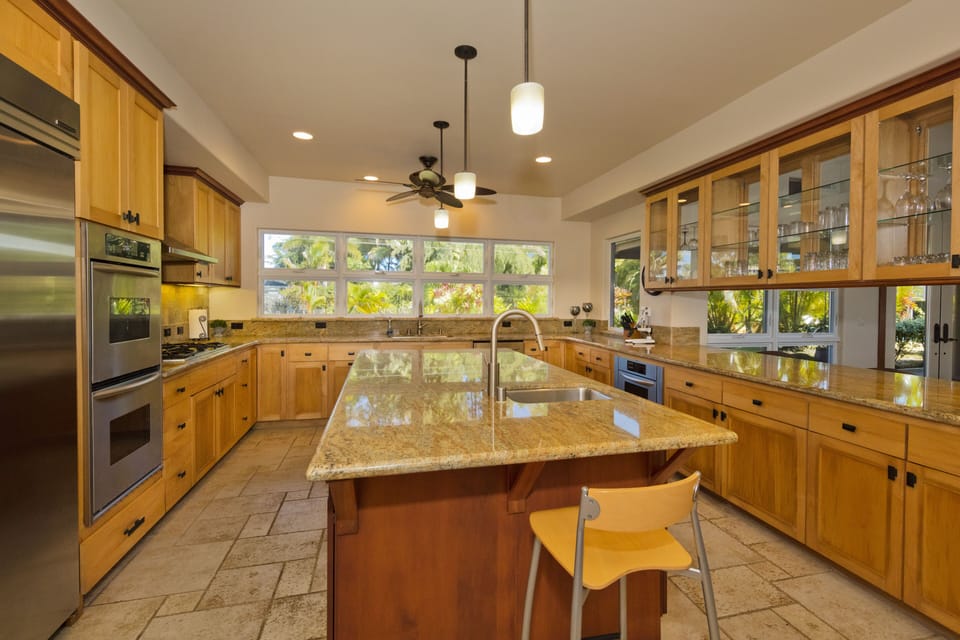 Kitchen, fully equipped for all your chef needs