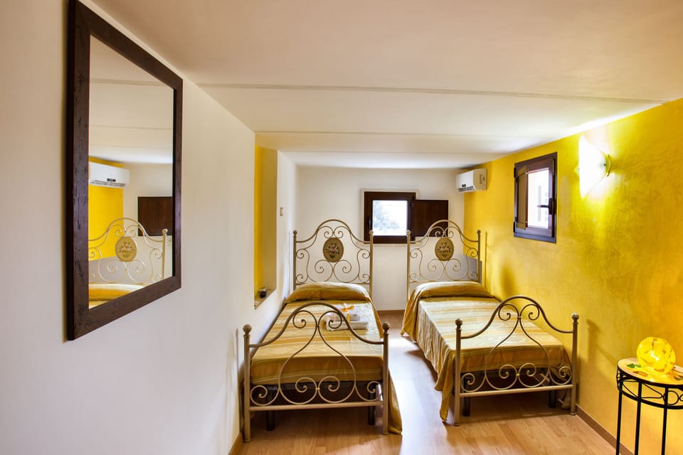 Standard Double or Twin Room | Soundproofing, bed sheets