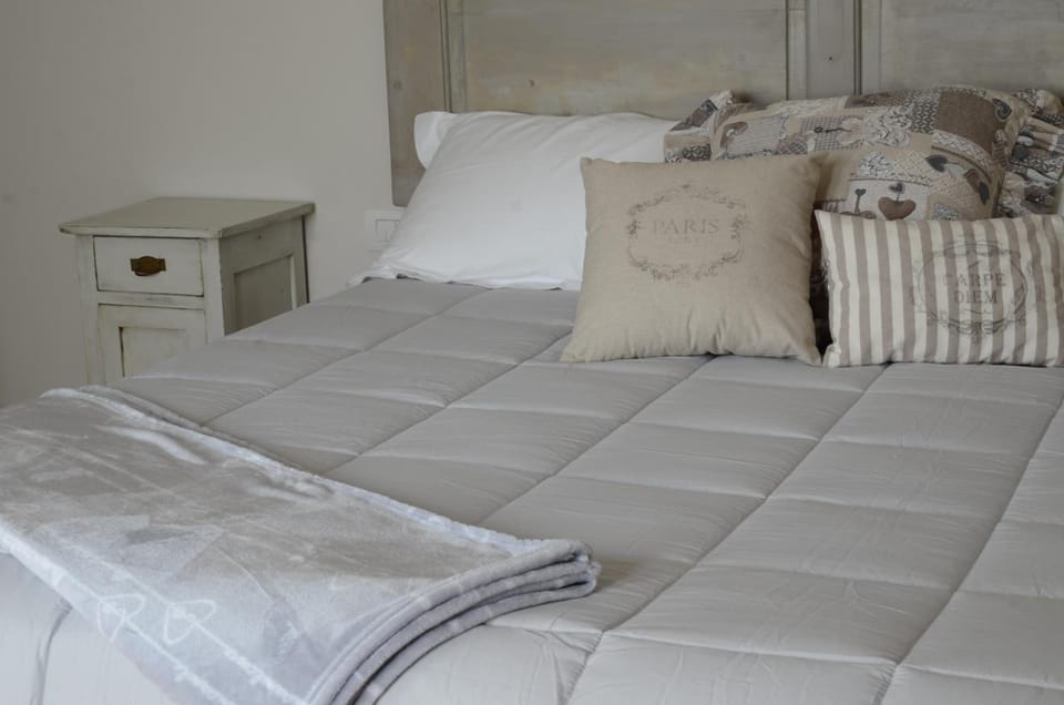 In-room safe, blackout drapes, soundproofing, cribs/infant beds